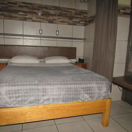 Hotel 1973 San Luis Potosí Zewnętrze zdjęcie