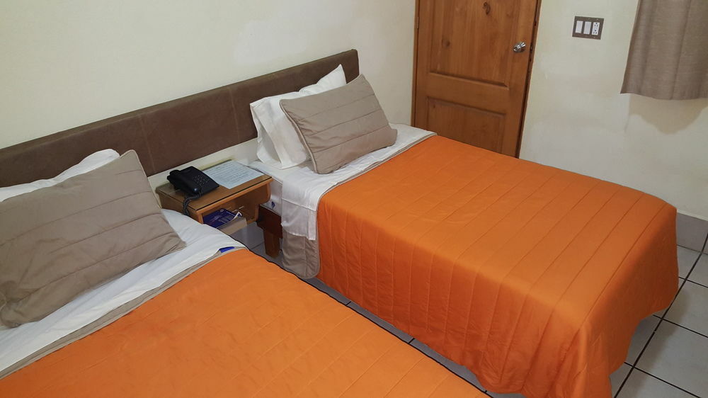 Hotel 1973 San Luis Potosí Zewnętrze zdjęcie